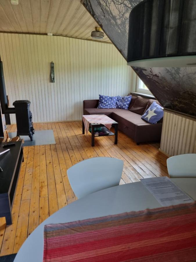Apartamento Laegenhet Pa Haestgard Ljungbyhed Exterior foto